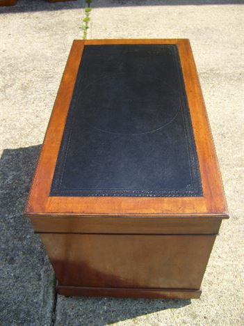  Pedestal Desk - 4ft Victorian Mahogany Desk Of Maple & Co Design