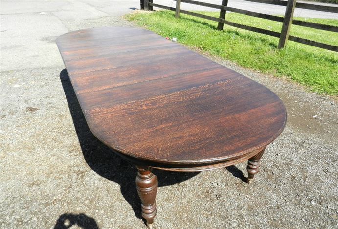 14 seater oak dining table 2025