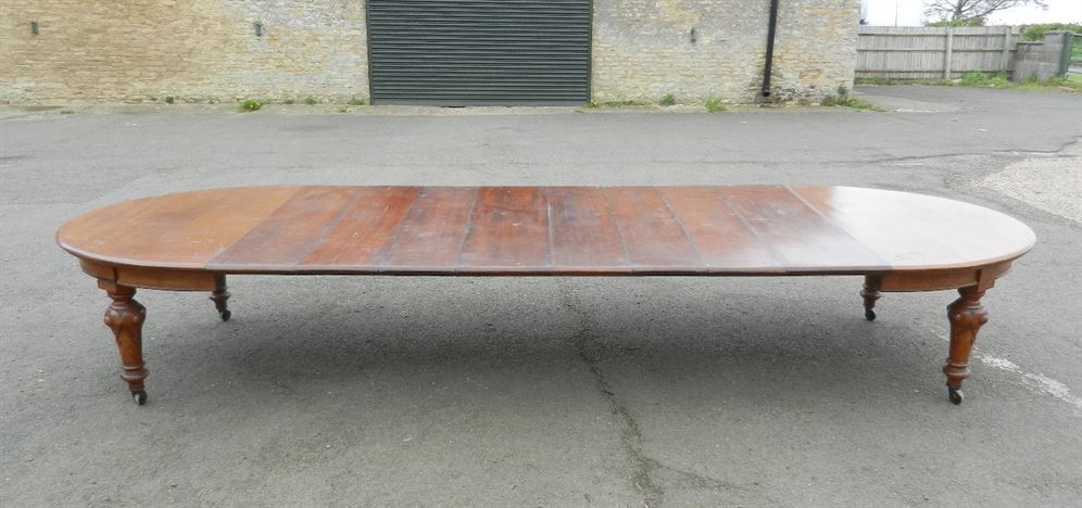 5 Metre Antique Victorian Dining Table -  Original 15ft Mid Victorian Oak Extending Dining Table To Seat 18 To 20 People.