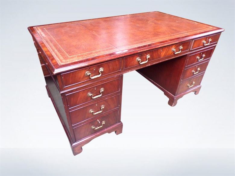 5ft Georgian Manner Mahogany Pedestal Desk