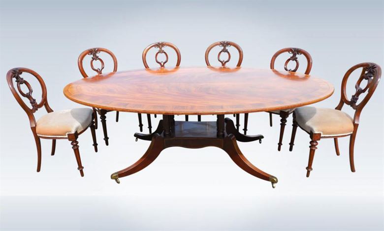 Regency Revival Antique Oval Formed Ding Table To Seat Ten People