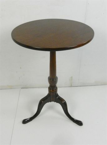 Super Example Of Late Chippendale Period George III Mahogany Wine Table