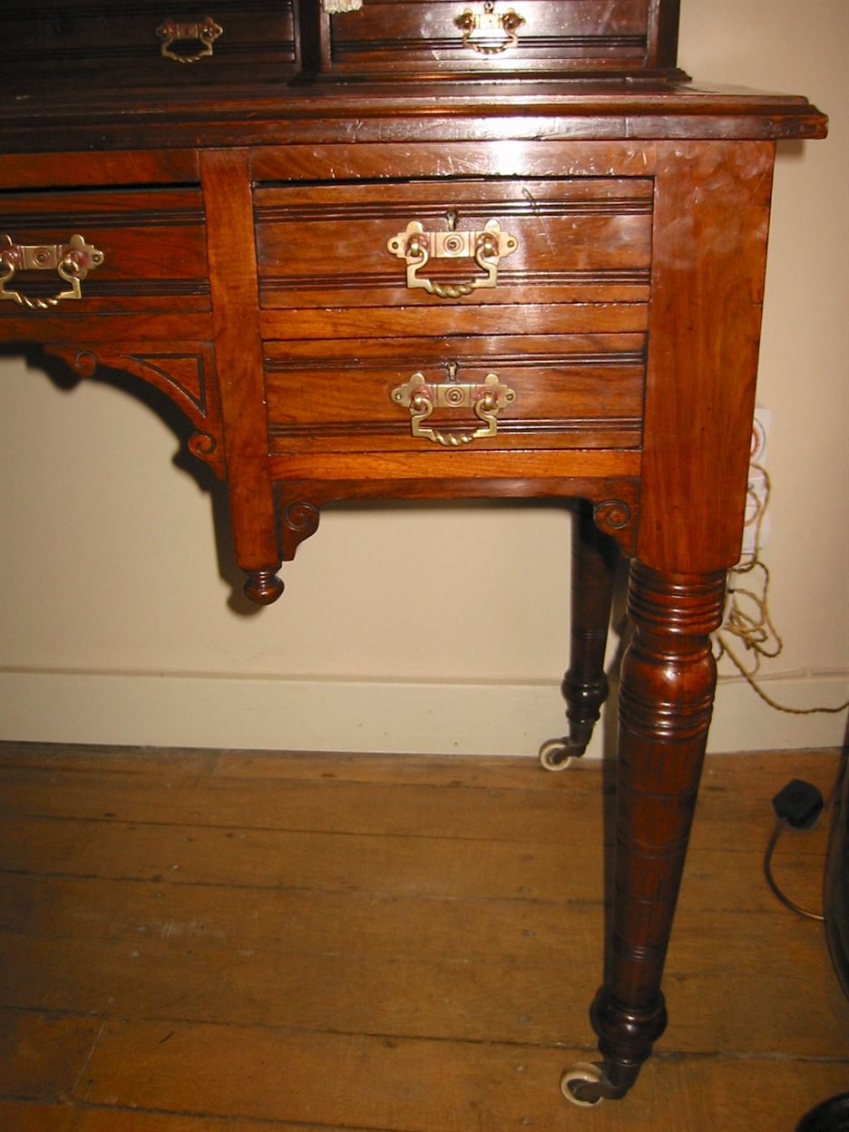ANTIQUE OFFICE FURNITURE 19th Century Antique Walnut Bonheur Du Jour