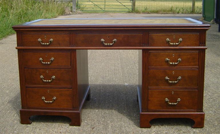 ANTIQUE FURNITURE WAREHOUSE - Antique Mahogany Desk - Georgian Antique Mahogany Desk - Georgian Design Mahogany Twin Pedestal Desk With Leather Inset - ANTIQUE FURNITURE WAREHOUSE - Antique Mahogany Desk - Georgian
