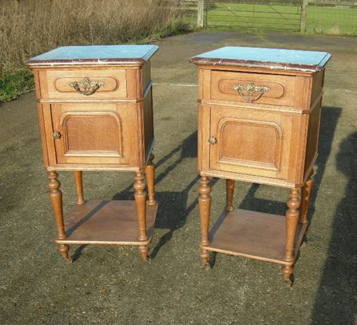 Antique Pair Bedside Cupboards - 19th Century Pair Of Oak Pot Cupboards With Sienna Marble Tops