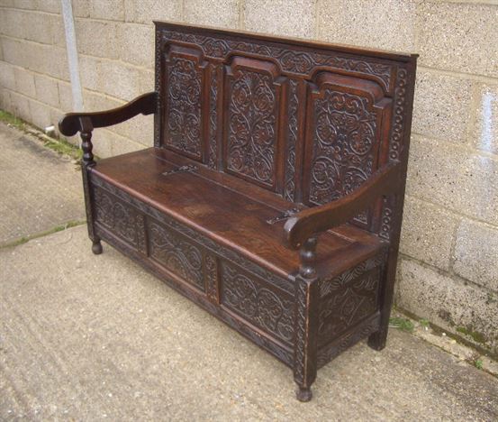 Antique Period Oak Bench Settle - Early 18th Century Georgian Oak Panelled Box Seated Settle