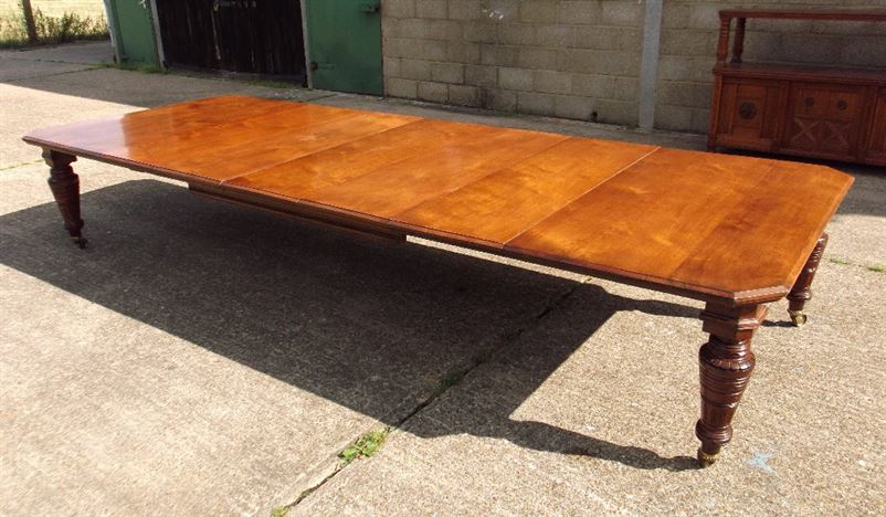 https://www.elisabethjamesantiques.co.uk/stockimages/huge-victorian-4-metre-dining-table-13ft-arts-and-crafts-influenced-walnut-extending-dining-table-with-orifinal-leaf-keep-1136-P2.jpg