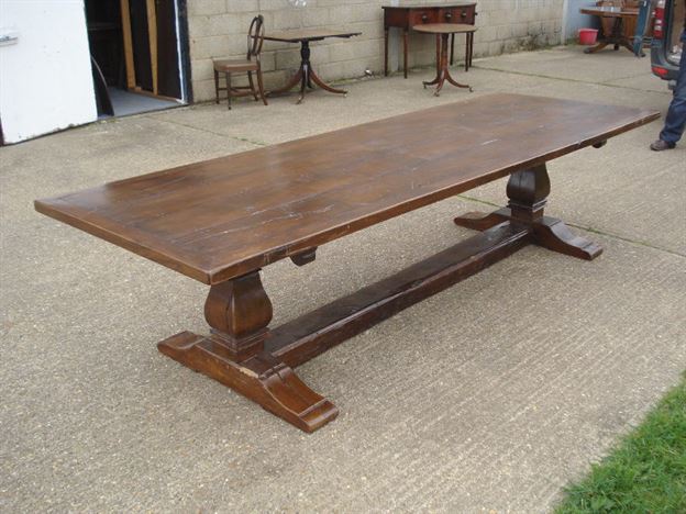 10ft rustic dining table oval large antique oak refectory table 10ft metre jacobean 17th century revival to seat 12 14 people antique furniture warehouse 10ft rustic dining table oval large antique oak refectory table 10ft metre jacobean 17th century revival to seat 12 14 people antique furniture warehouse