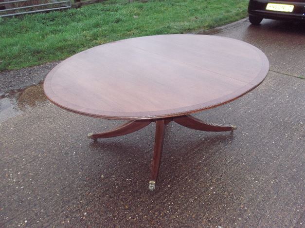 Large Antique Oval Dining Table - Regency Revival 6ft Mahogany Oval Dining Table To Seat 8 People
