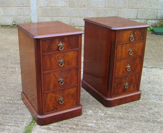 ANTIQUE FURNITURE WAREHOUSE - Pair Antique Bedside - Pair Of Pair Antique Bedside - Pair of Victorian Mahogany Bedside Drawers - ANTIQUE FURNITURE WAREHOUSE - Pair Antique Bedside - Pair Of