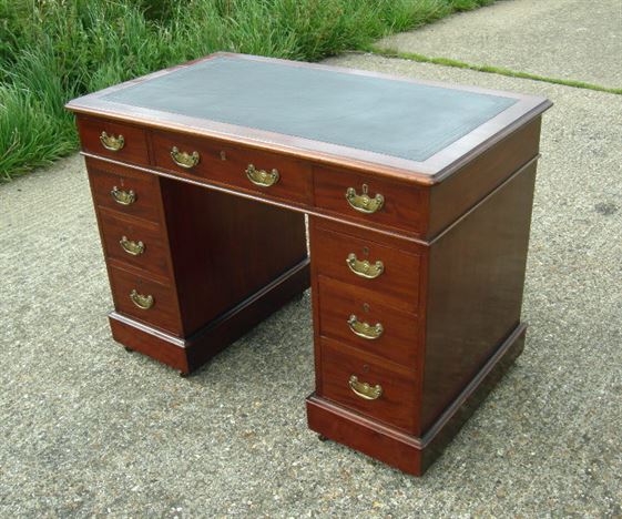 Small Victorian Desk - Mid Victorian Mahogany Pedestal Desk Of Small Proportions
